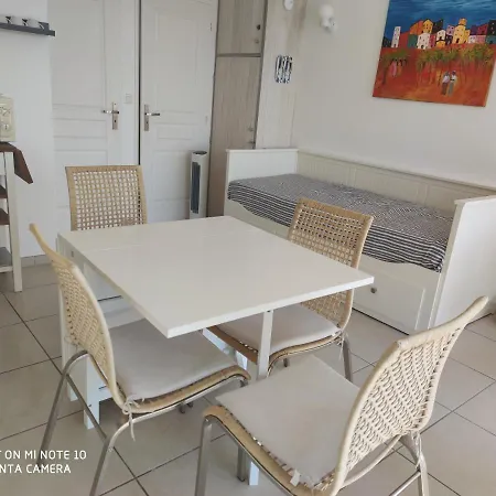 Cote - Devant L'ocean *